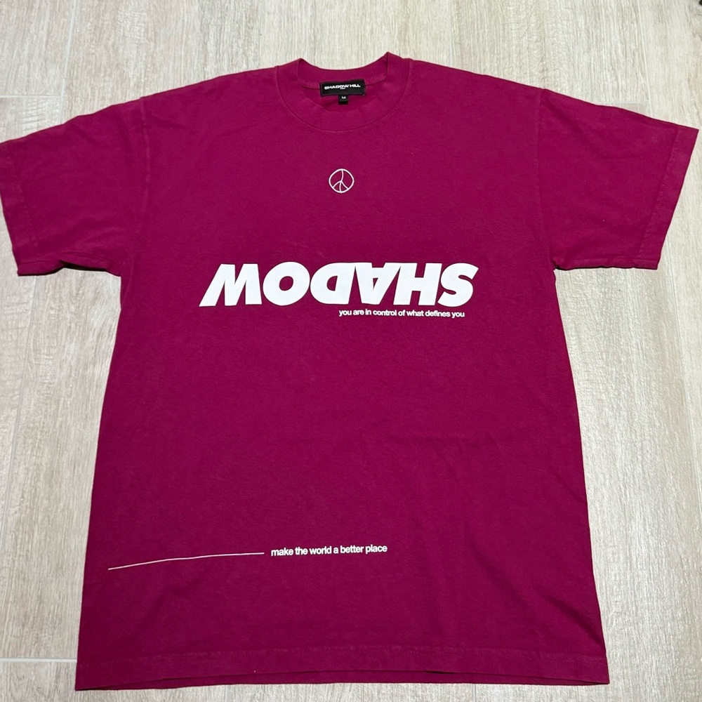 Shadow Hill maroon Short Sleeve Tee shirt size medium